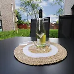 Butjahuus - Kueste33 4 Apartman *